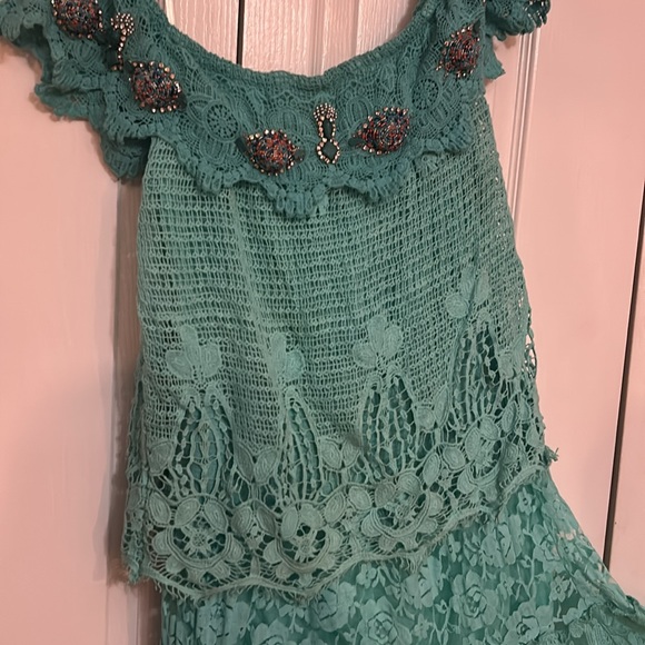 Boston Proper High low Turquoise embellished dress - Picture 4 of 9